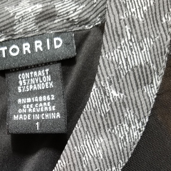 Torrid Sleeveless Top - Picture 5 of 5